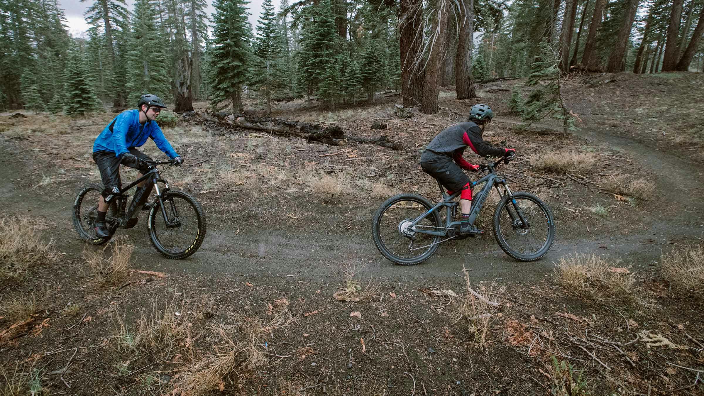 Two mountain bikers on ebikes