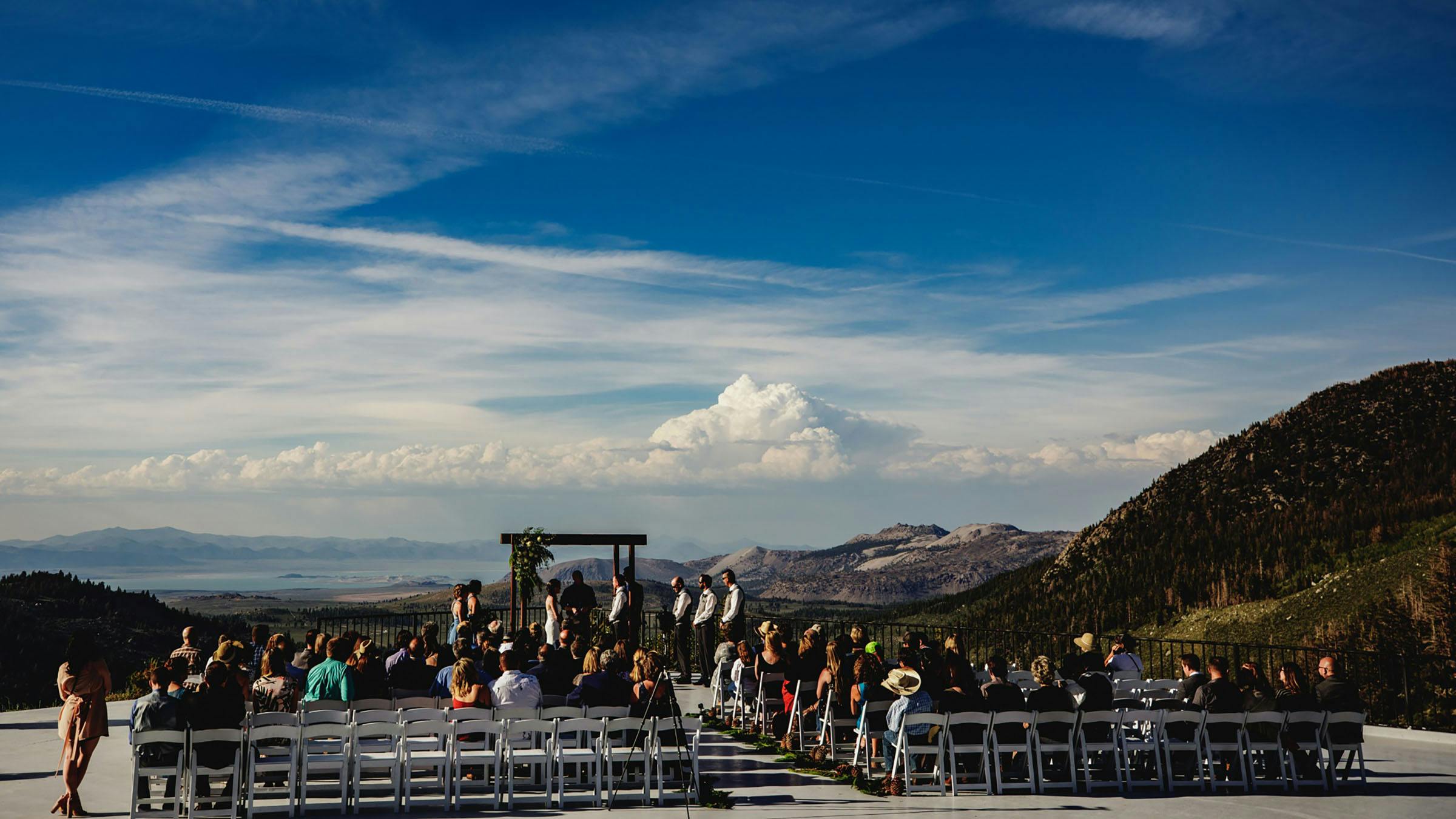 Outdoor wedding at the Chalet at June Mountain