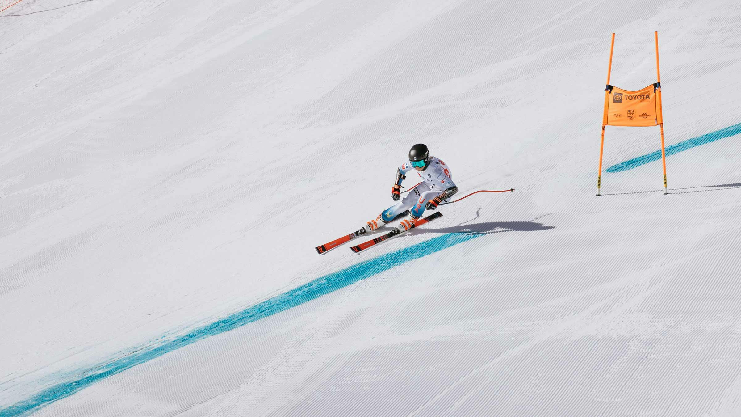 Alpine ski racer